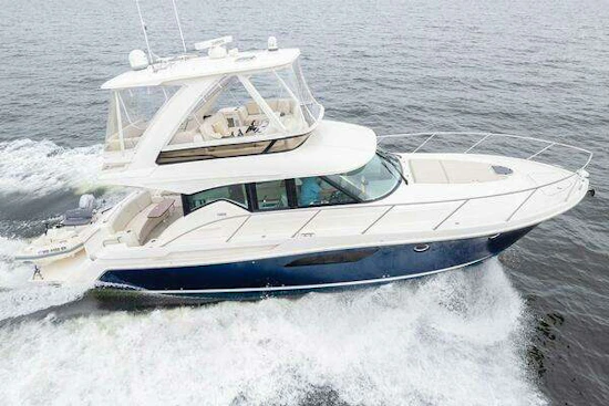 Tiara Yachts 4400 Flybridge Yacht For Sale