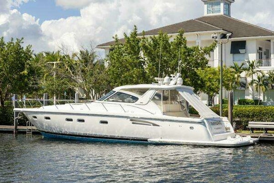 Tiara Yachts 5200 Express Yacht For Sale