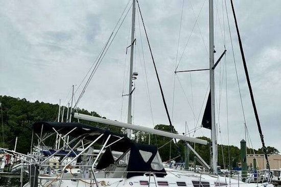 Hunter 38 Yacht For Sale