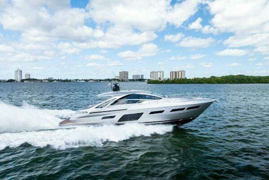 Pershing 7X Yacht For Sale