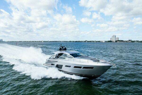 Pershing 7X Yacht For Sale