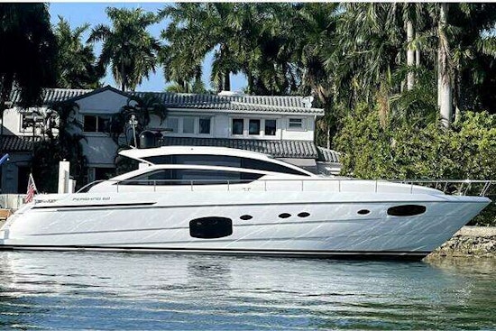 Pershing 62 Yacht For Sale