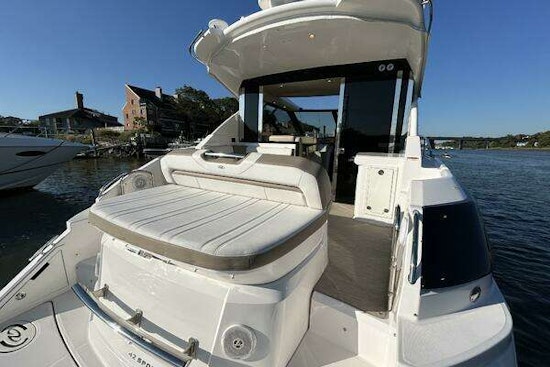 Regal 42 Sport Coupe Yacht For Sale