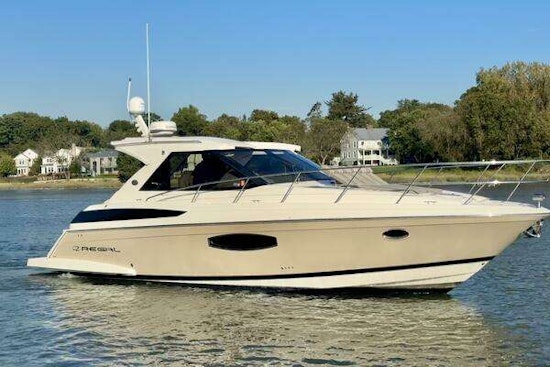 Regal 42 Sport Coupe Yacht For Sale