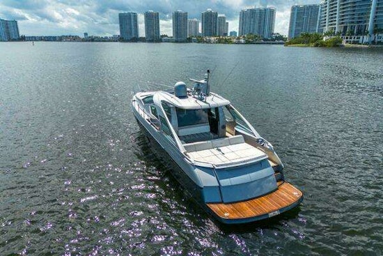 Pershing 5x Yacht For Sale