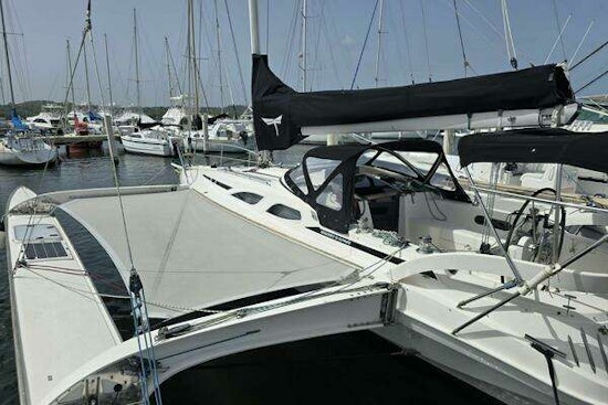 Dragonfly 35 Ultimate Yacht For Sale