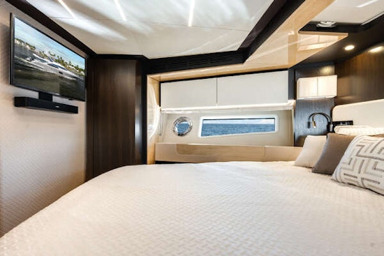 Azimut 66 FLY Yacht For Sale