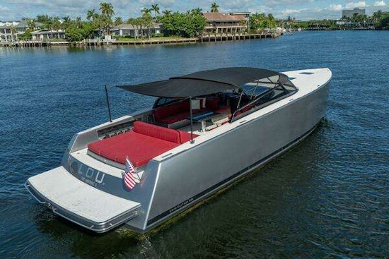 VanDutch 55 Yacht For Sale