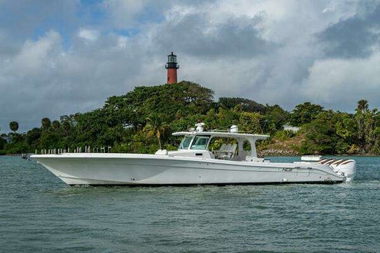 HCB Suenos Yacht For Sale