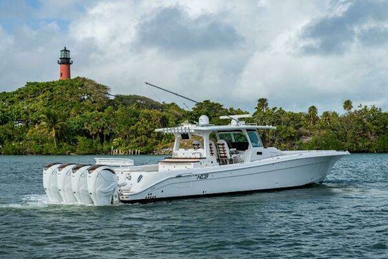 HCB Suenos Yacht For Sale
