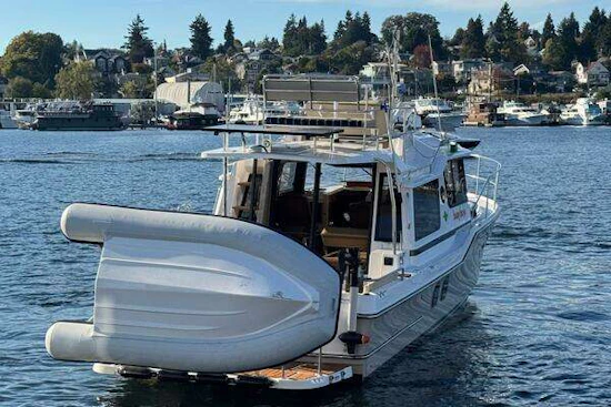 Ranger Tugs R-29 CB Yacht For Sale