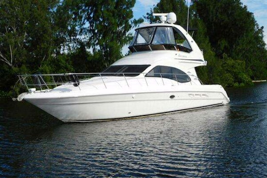Sea Ray 44 Sedan Bridge Yacht For Sale