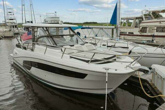 Jeanneau Leader 10.5 Yacht For Sale