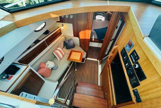 Back Cove 39O Yacht For Sale