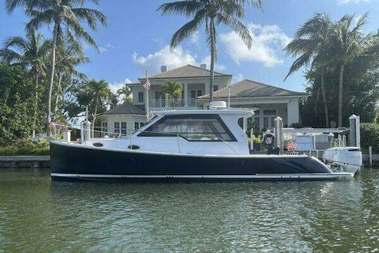 True North 34 Outboard Express Yacht For Sale