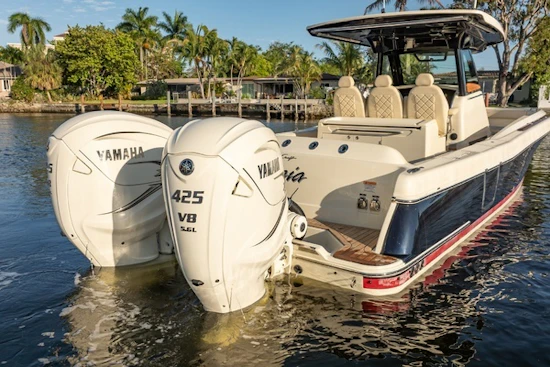Chris-Craft Catalina 34 Yacht For Sale