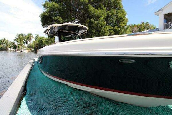 Chris-Craft Catalina 34 Yacht For Sale