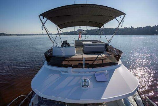 Jeanneau NC 1295 Fly Yacht For Sale