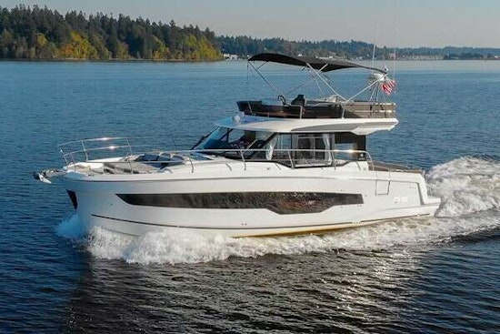 Jeanneau NC 1295 Fly Yacht For Sale