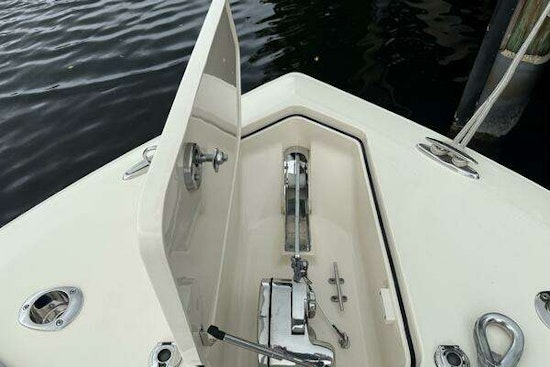 Scout 320 LXF Yacht For Sale