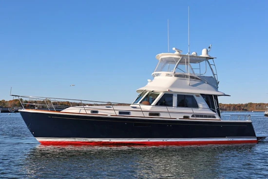 Sabre 48 Flybridge Sedan Yacht For Sale