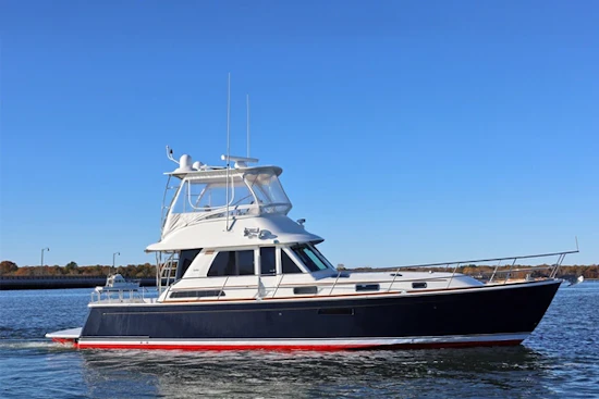 Sabre 48 Flybridge Sedan Yacht For Sale