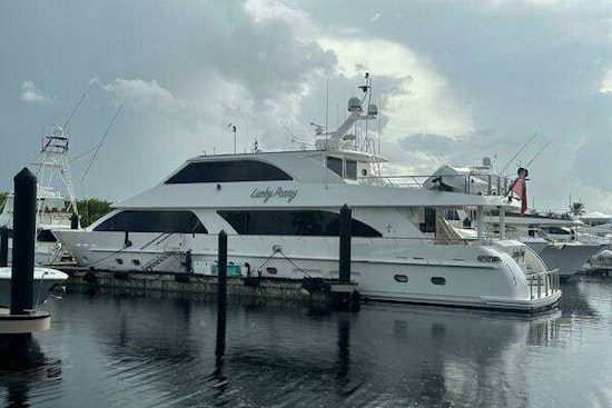 Hargrave Sky Lounge Yacht For Sale