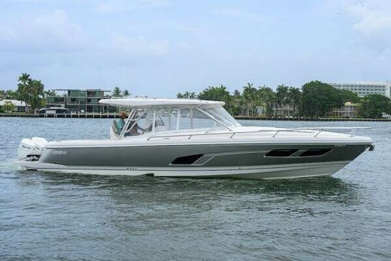 Intrepid Valor Yacht For Sale