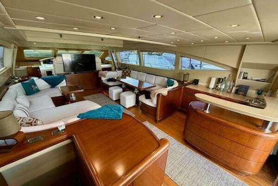 Mangusta 92 Yacht For Sale