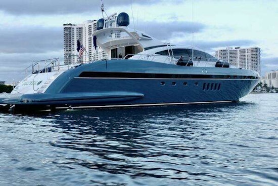 Mangusta 92 Yacht For Sale