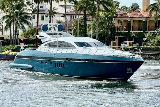 Mangusta 92 Yacht For Sale
