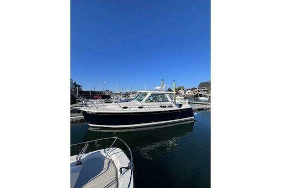 Back Cove 30 Yacht For Sale