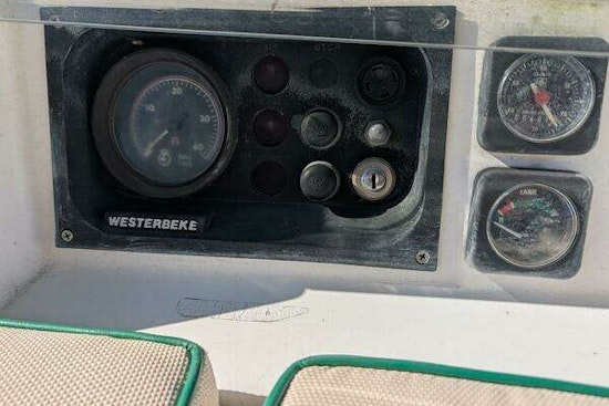 Beneteau Oceanis 331 Yacht For Sale