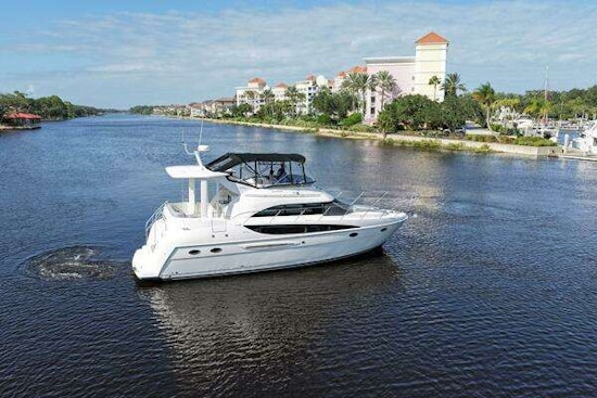 Meridian 408 Yacht For Sale