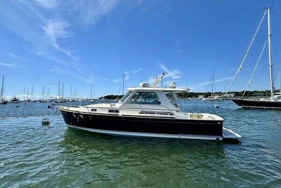 Sabre 34 Express Yacht For Sale