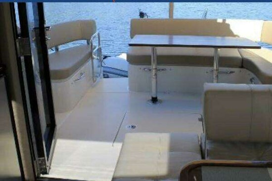 Carver C37 Yacht For Sale