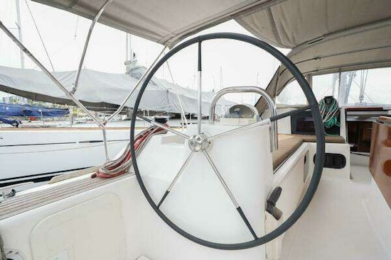 Dufour 500 Yacht For Sale