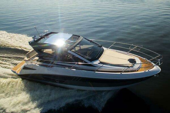 Cobrey 33 HT Yacht For Sale