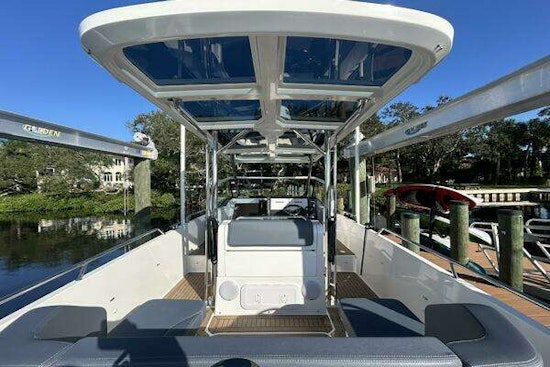 Nimbus T9 Yacht For Sale