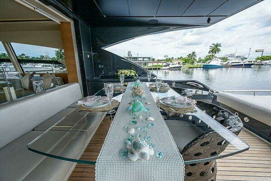 Pershing Pershing 92 Yacht For Sale