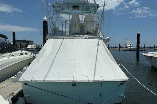 Hatteras 45 Convertible Yacht For Sale