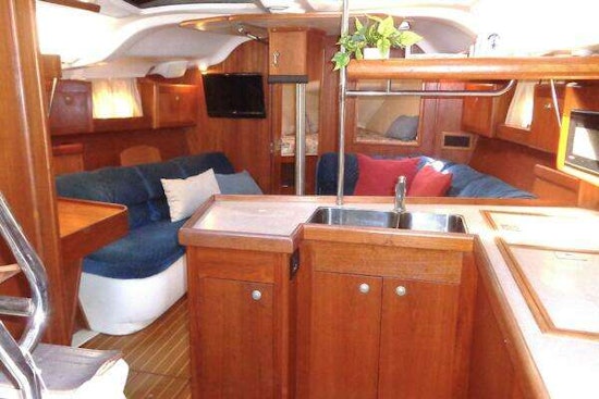 Hunter 380 Yacht For Sale