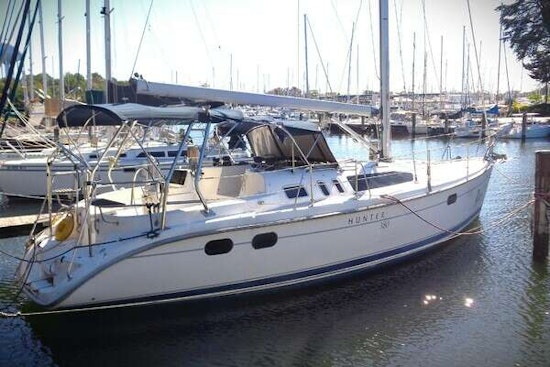 Hunter 380 Yacht For Sale