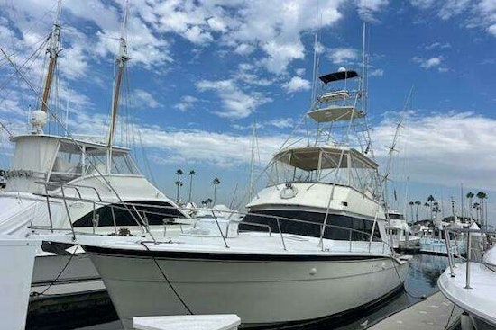 Hatteras SF 52 Yacht For Sale