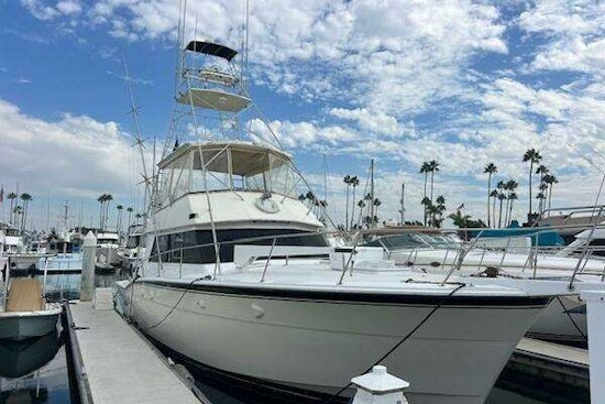 Hatteras SF 52 Yacht For Sale
