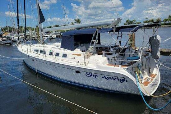 Hunter  Yacht For Sale