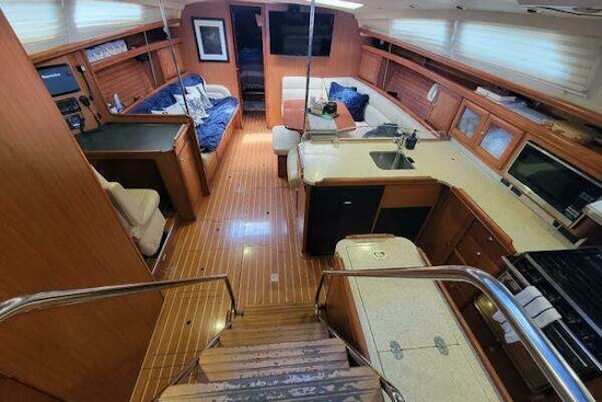 Hunter  Yacht For Sale