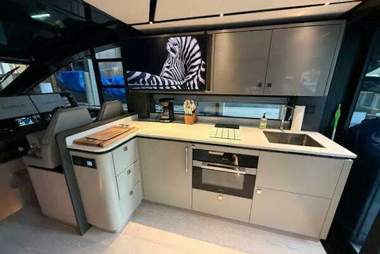 Sunseeker 55 Predator Yacht For Sale