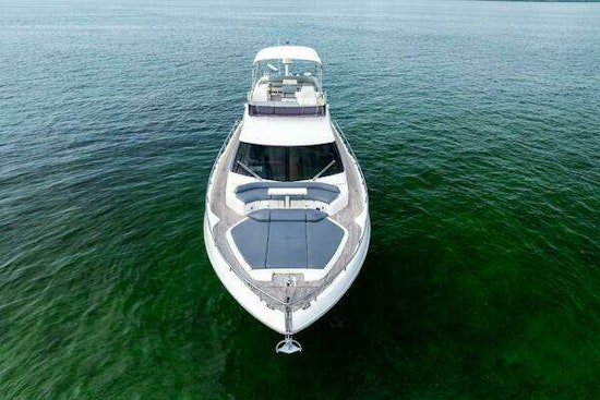 MAN 800 Yacht For Sale