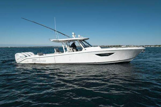 Pursuit S428 Yacht For Sale